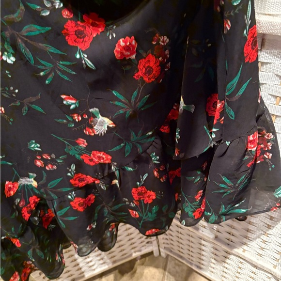 Gibson Latimer Black Floral Long Sleeve Dress - Picture 5 of 8